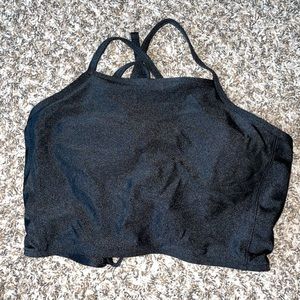 Albion fit switchback crop